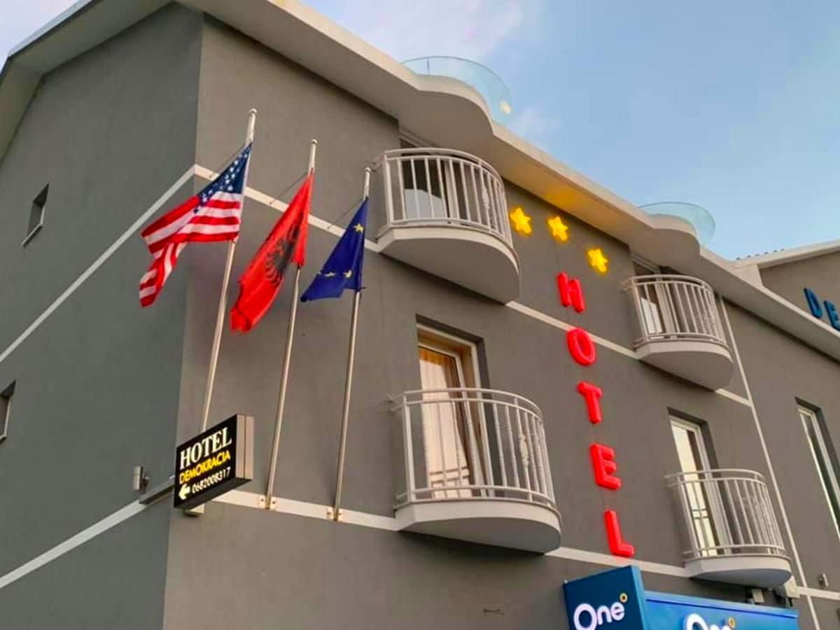 Hotel Demokracia Fushe-Arrez Dış mekan fotoğraf