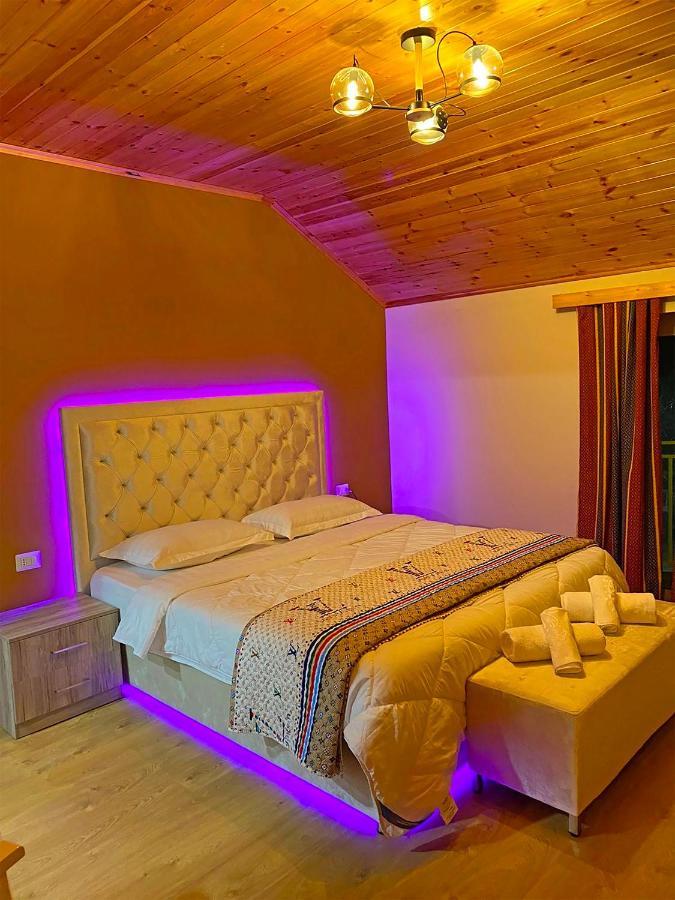 Hotel Demokracia Fushe-Arrez Dış mekan fotoğraf